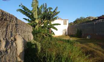 Imagem 2: Terreno à venda em Porto Alegre-RS: 715m² no bairro Medianeira. Invista no seu futuro!