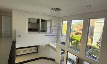 Imagem 3: Imóvel de luxo em Lomba do Pinheiro: Casa com 3 suítes, 3 salas e 6 vagas de garagem em Po