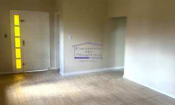 Imagem 6: Excelente casa para locação em Porto Alegre-RS, com 3 quartos, 1 suíte, 2 banheiros e 2 va