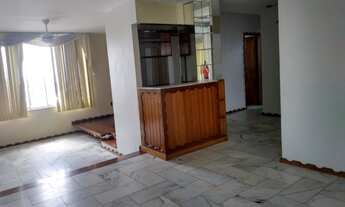 Imagem: Amplo apartamento no Ed. Jairo Barata, andar