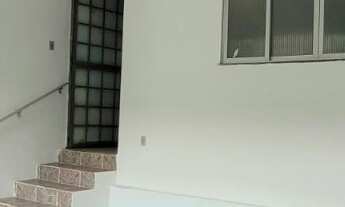 Imagem 3: Casa espaçosa na rua Veiga Cabral