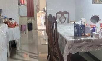 Imagem 6: CASA (PORTEIRA FECHADA) COM 4 QUARTOS SENDO 2 SUITES NO CONJUNTO MEDICI MEDINDO 290M²