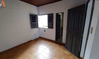 Imagem 6: CASA DE 2 PAVIMENTOS E VILA DE KITNET´S NA SACRAMENTA! ÁREA TOTAL DE 308,14M². 5 VAGAS DE