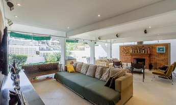 Imagem: Casa - 465 m² - 3 dormitórios (1 suíte)