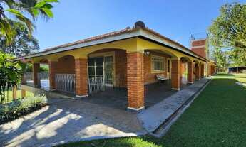 Imagem 4: Chácara de 5.000 m² - 750 m² de área construída - 4 suítes - Venda por R$ 1.350.000 - Água