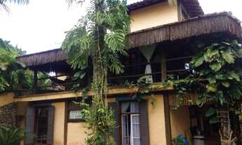 Imagem: Casa de 215 m² - 3 suítes - terreno de