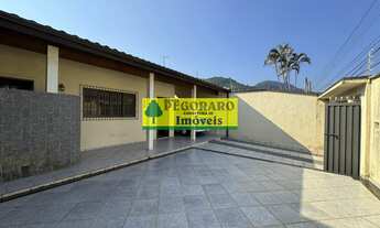 Imagem: Casa à venda em Caraguatatuba-SP, bairro