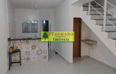 Imagem 3: Sobrado para locação em Caraguatatuba-SP, bairro Porto Novo - 2 quartos, 2 suítes, 1 sala