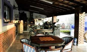 Imagem 4: Imperdível oportunidade de adquirir casa com 4 quartos e 2 suítes em Chácara Jaraguá, São