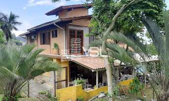 Imagem 3: Chácara em Sambaqui, ideal para exploração do turismo, fazer pousada