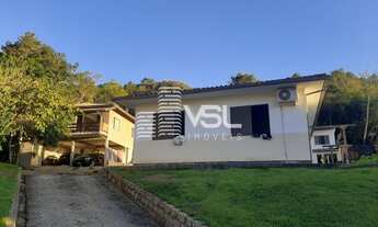 Imagem 2: Aceita permuta, propriedade com 3 casas no mesmo terreno de 1.000 m²