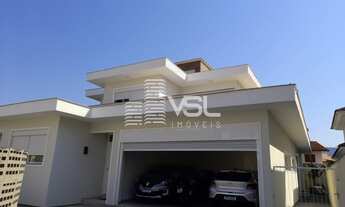 Imagem: Casa com 4 dormitórios sendo 1 suíte com