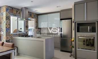 Imagem 2: Casa 3 dormitórios sendo 1 suite em condomínio fechado, bairro Sambaqui