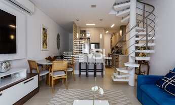 Imagem 2: Cobertura com 4 suítes, 2 garagens próximo a praia nos ingleses