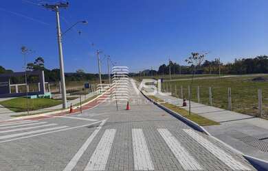 Imagem 3: Terreno na SC 401 com 445 m², Alameda Cézanne, ao lado da Polícia Federal