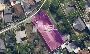 Imagem 3: Terreno com 855 m², escritura pública e viabilidade para até 4 pavimentos