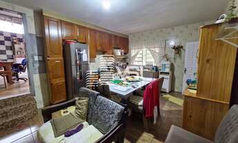 Imagem 5: Casa com 3 dormitórios sendo 1 suite, mais porão com 3 dormitórios