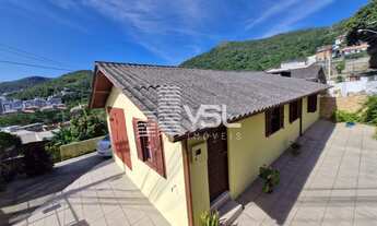 Imagem: Casa com 3 dormitórios e terreno com 492