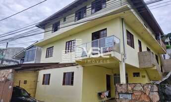 Imagem 3: CASA/PRÉDIO com 8 apartamentos e total de 11 quartos, próximo do FLORIPA SHOPPING