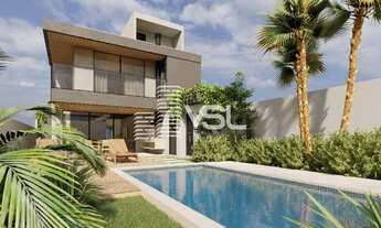 Imagem 5: Casa na Lagoa da Conceição com 3 suítes com closet e sacada, duas vagas de garagens