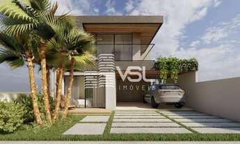 Imagem 2: Casa na Lagoa da Conceição com 3 suítes com closet e sacada, duas vagas de garagens