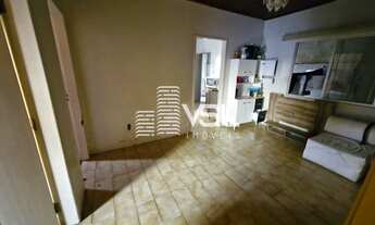 Imagem 6: Propriedade com duas casas, casa principal com 4 dormitórios e terreno de 400 m²