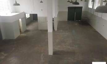 Imagem 4: Galpão com 800 m² gerando renda mensal para vender na Vila Nova York - São Paulo/SP