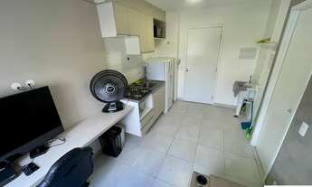 Imagem 3: Apartamento mobiliado para alugar no Tatuapé com 24m², 1 Suíte, Cozinha integraga com a sa