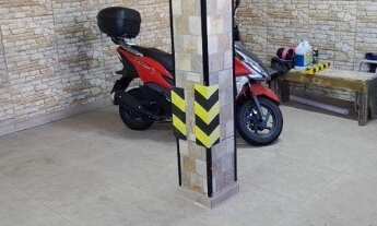 Imagem 3: VENDA DE SOBRADO : Com 3 dormitórios, com salão de festas e churrasqueiras, 2 vgs cobertas