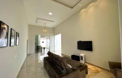 Imagem 3: CASA DE ALTO PADRÃO NO BAIRRO CHÁCARA FLORA EM PATROCÍNIO-MG