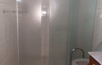 Imagem 6: CASA 3 DORMITÓRIOS (TERRENO 10X32) SALA BANHEIRO REFORMADO SALÃO DE FESTA GARAGEM 2 CARROS