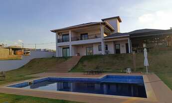 Imagem: Lindo sobrado no condomínio Quintas da