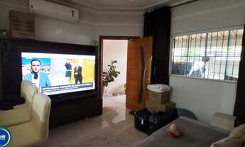 Imagem 2: Casa térrea com 3 dormitórios em bairro na cidade de Indaiatuba