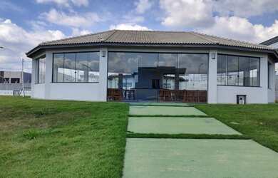 Imagem 3: Casa de luxo em condomínio: 3 quartos, 3 suítes, 2 salas, 5 banheiros, 4 vagas de garagem