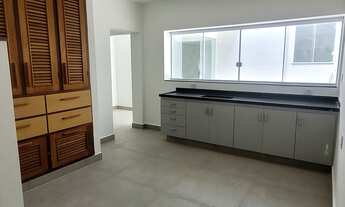 Imagem 7: Prédio Comercial à Venda no Centro de Indaiatuba-SP: 411,41m² de Luxo e Conforto em 1 Sala