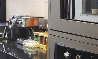 Imagem 7: Casa com 3 Suítes em Condomínio, Piscina e 4 Vagas de Garagem