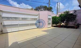 Imagem 3: Imperdível casa à venda em Indaiatuba-SP, Jardim Esplanada II: 3 quartos, 1 suíte, 2 salas