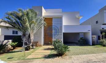 Imagem: Luxuosa Casa em Condomínio à Venda em