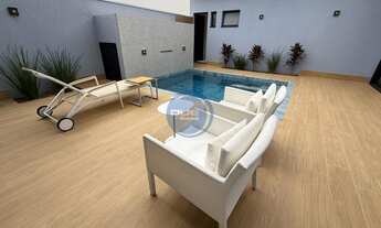 Imagem 2: Casa de luxo em condomínio: 3 quartos, 3 suítes, 2 salas, 5 banheiros, 4 vagas, 192m² em I