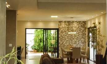 Imagem 4: Sobrado moderno com pele de vidro no Dona Lucilla