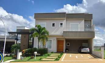 Imagem: Casa de alto padrão em condomínio no Jardim