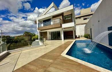 Imagem 2: Imperdível Casa à Venda em Contagem-MG, Portal do Sol: 4 Quartos, 4 Suítes, 3 Salas, 7 Ban