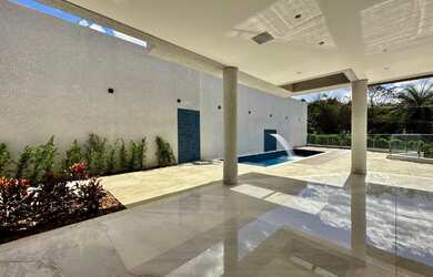 Imagem 4: Imperdível Casa à Venda em Contagem-MG, Portal do Sol: 4 Quartos, 4 Suítes, 3 Salas, 7 Ban