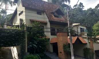 Imagem 2: Sobrado em condomínio com acesso pelo KM 26,5 da Rodovia Raposo Tavares. Próximo a Granja