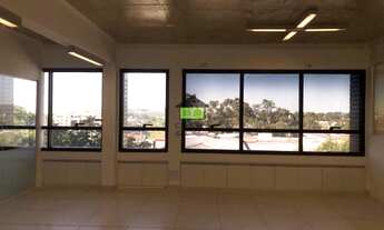 Imagem 4: Sala comercial para locação na Granja Viana, com 123m2 - Com três banheiros, sala para reu