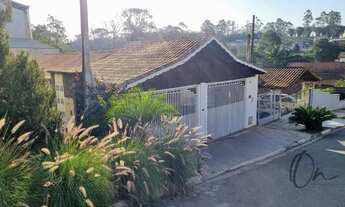 Imagem: Casa em Condomínio de Luxo com 3 Quartos