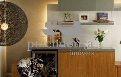 Imagem 2: Apartamento reformado em Higienópolis com 3 quartos sendo 1 suíte e 2 vagas, 145m²