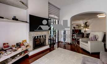 Imagem 5: Apartamento Alto Padrão reformado em Higienópolis, com 4 suítes e 4 vagas pronto para mora