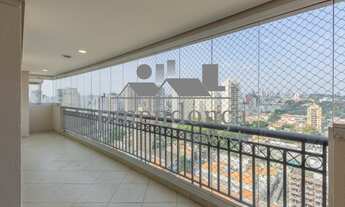 Imagem: Apartamento de 172m² em andar alto com