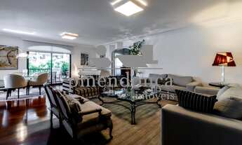 Imagem 2: Apartamento Alto Padrão reformado em Higienópolis, com 4 suítes e 4 vagas pronto para mora